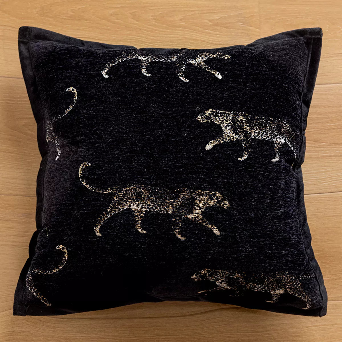 Retro Knit Luxury Throw Pillow Cover 18×18 Inch – Decorative Sofa Cushion