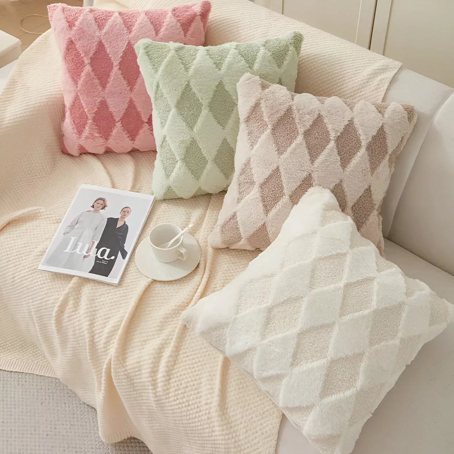 Imitation Rabbit Hair Throw Pillowcase 45x45cm