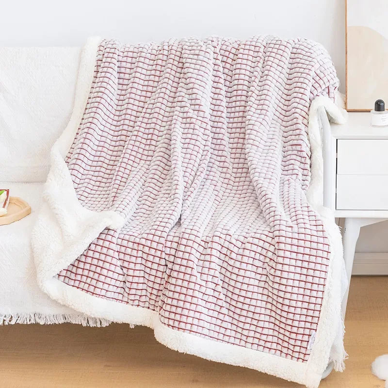 Cozy Plaid Lambing Blanket – Warm and Soft Fleece Cover - DSARD
