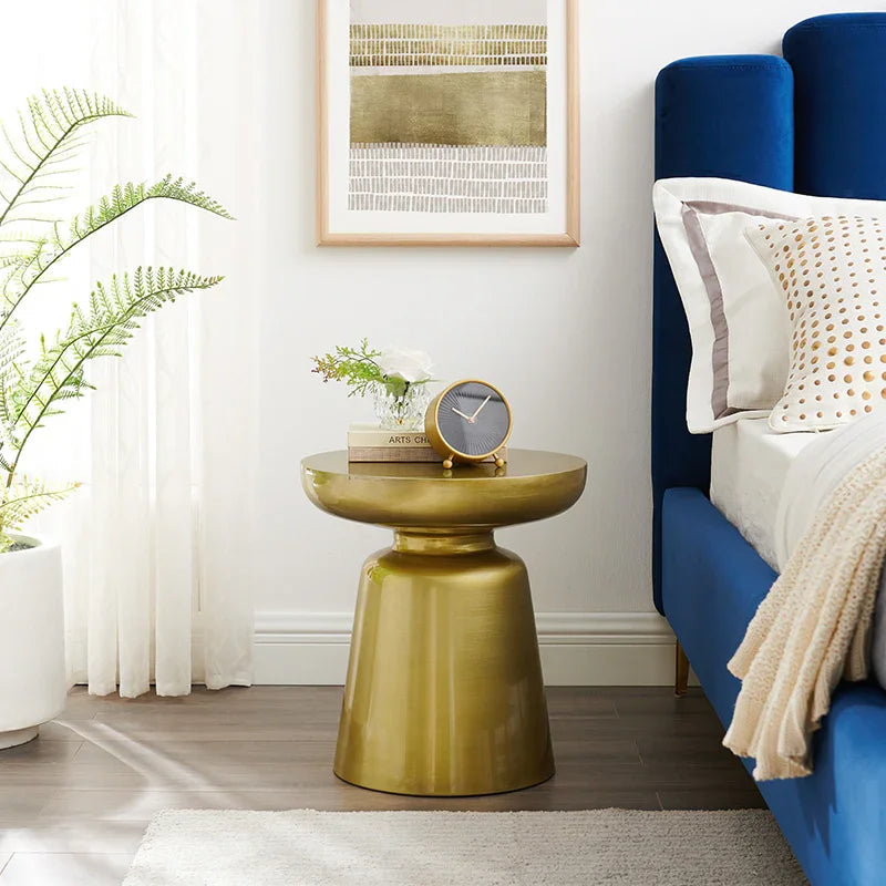 Round Gold Metal Side Table – Modern Living Room Accent
