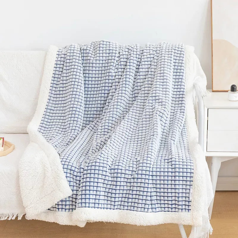 Cozy Plaid Lambing Blanket – Warm and Soft Fleece Cover - DSARD