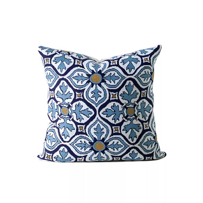 Luxury Vintage Floral Jacquard Pillow Cover 18×18 in – Elegant Textured Cushion