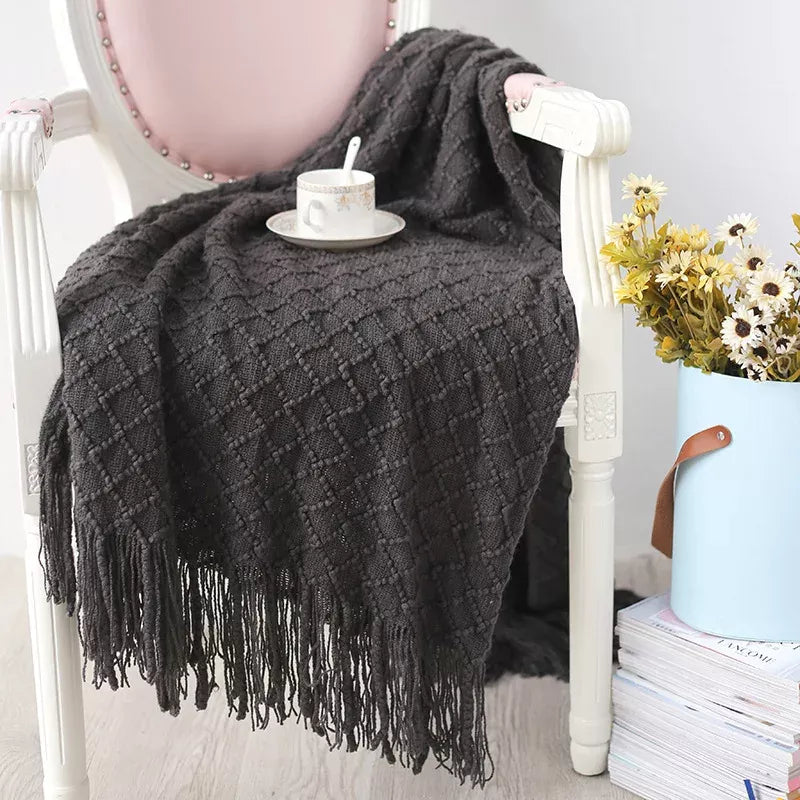 Knitted Throw Blanket with Tassels
