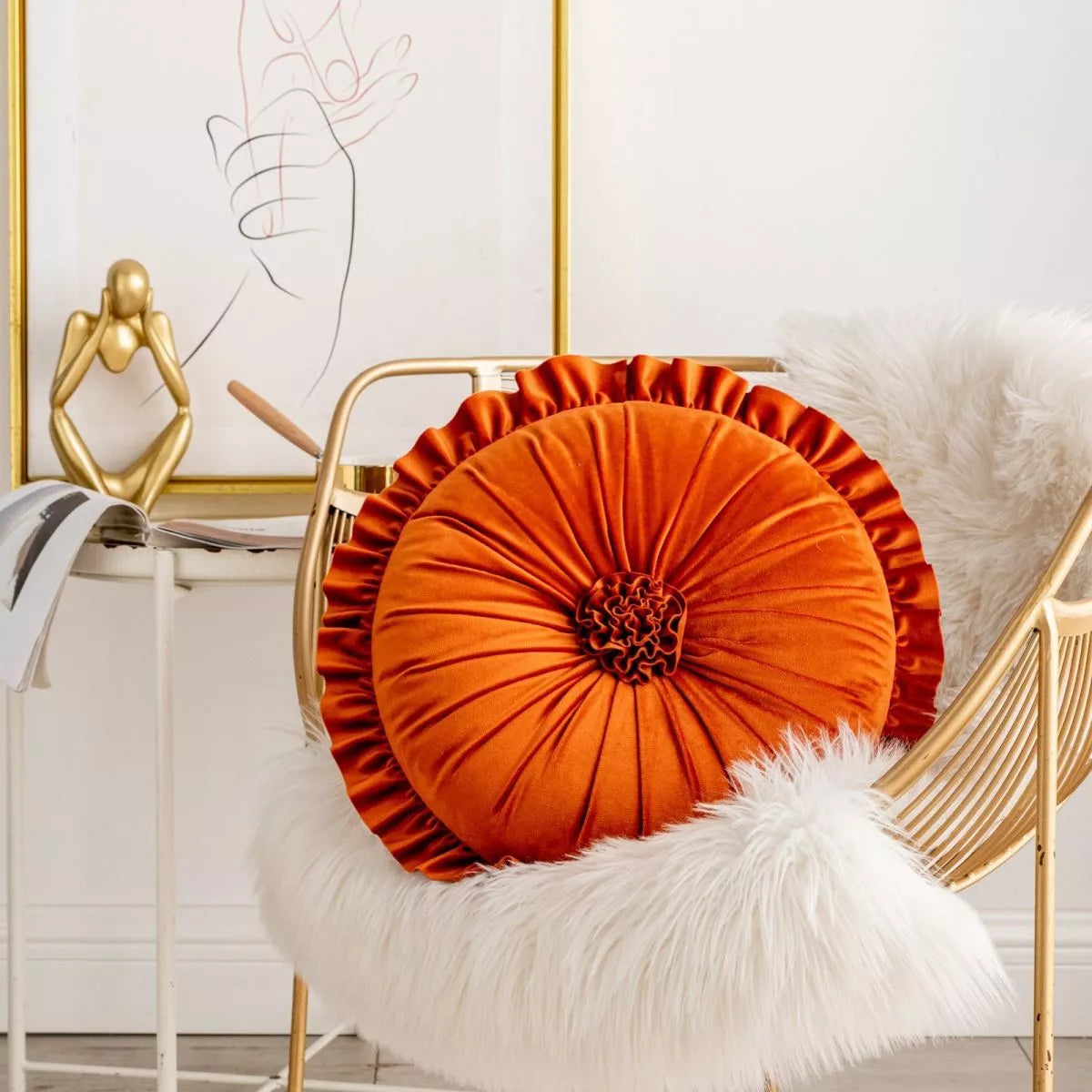 Lotus Leaf Lace Round Pillow