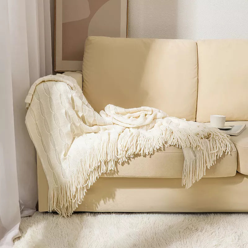 Ultra-Soft Jacquard Knit Tassel Throw Blanket