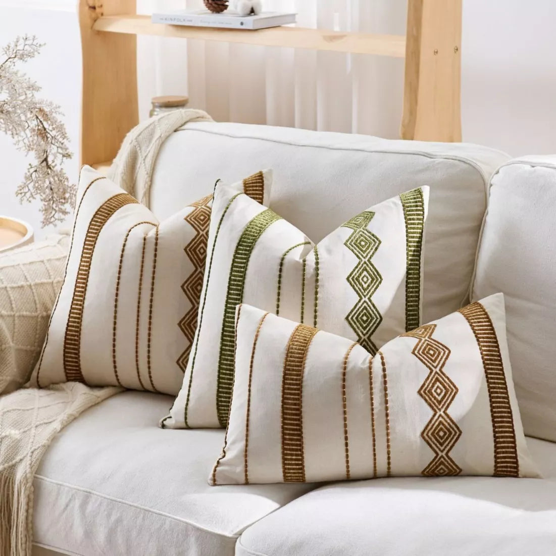 Bohemian Embroidered Pillow Cover – Chic Ethnic Decor