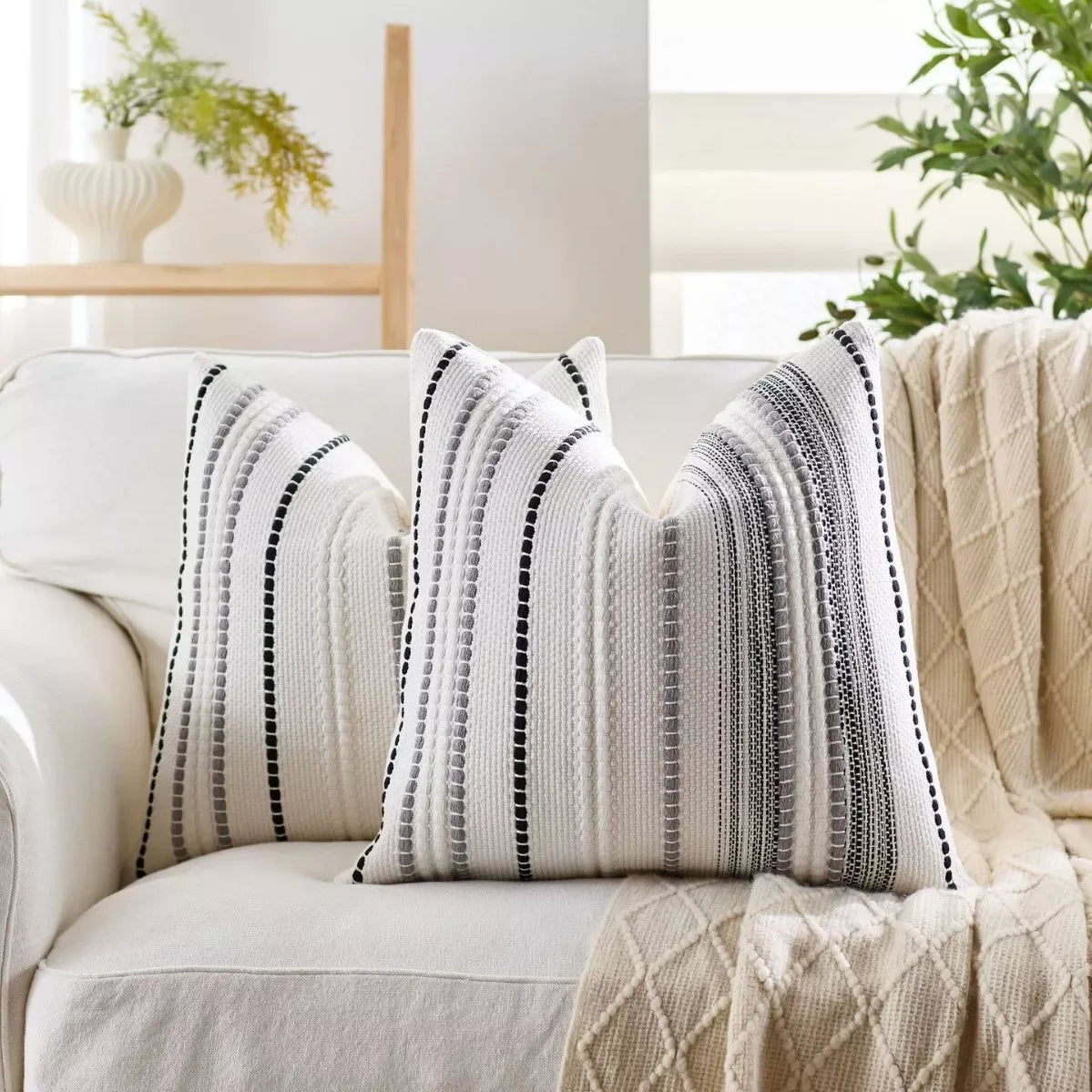 45x45in Chenille Jacquard Stripe Pillowcase – Decorative Cushion Cover - DSARD