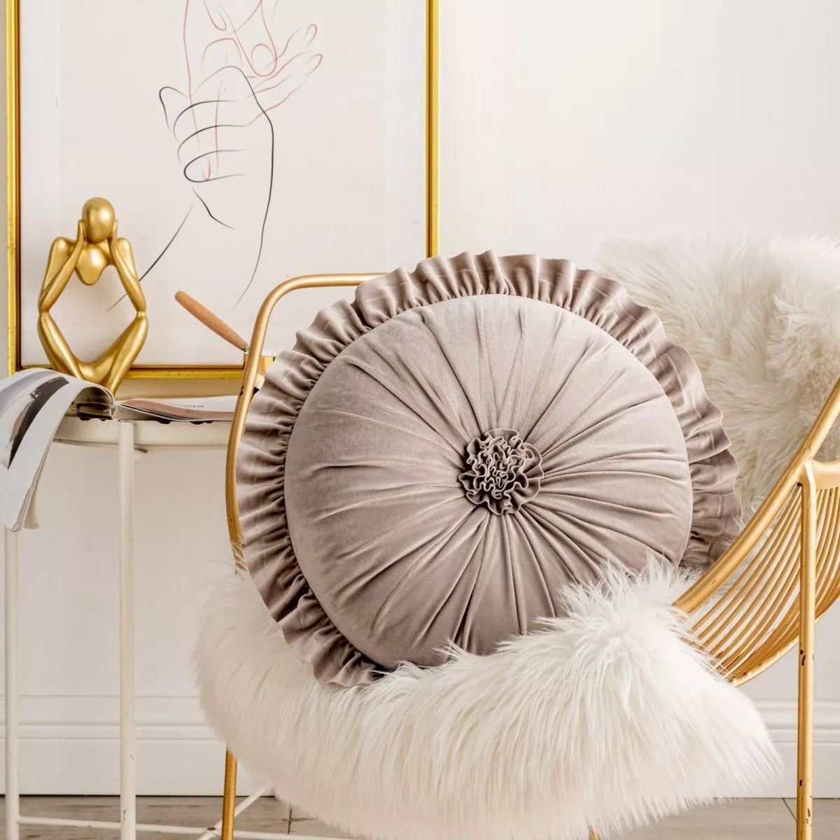 Lotus Leaf Lace Round Pillow