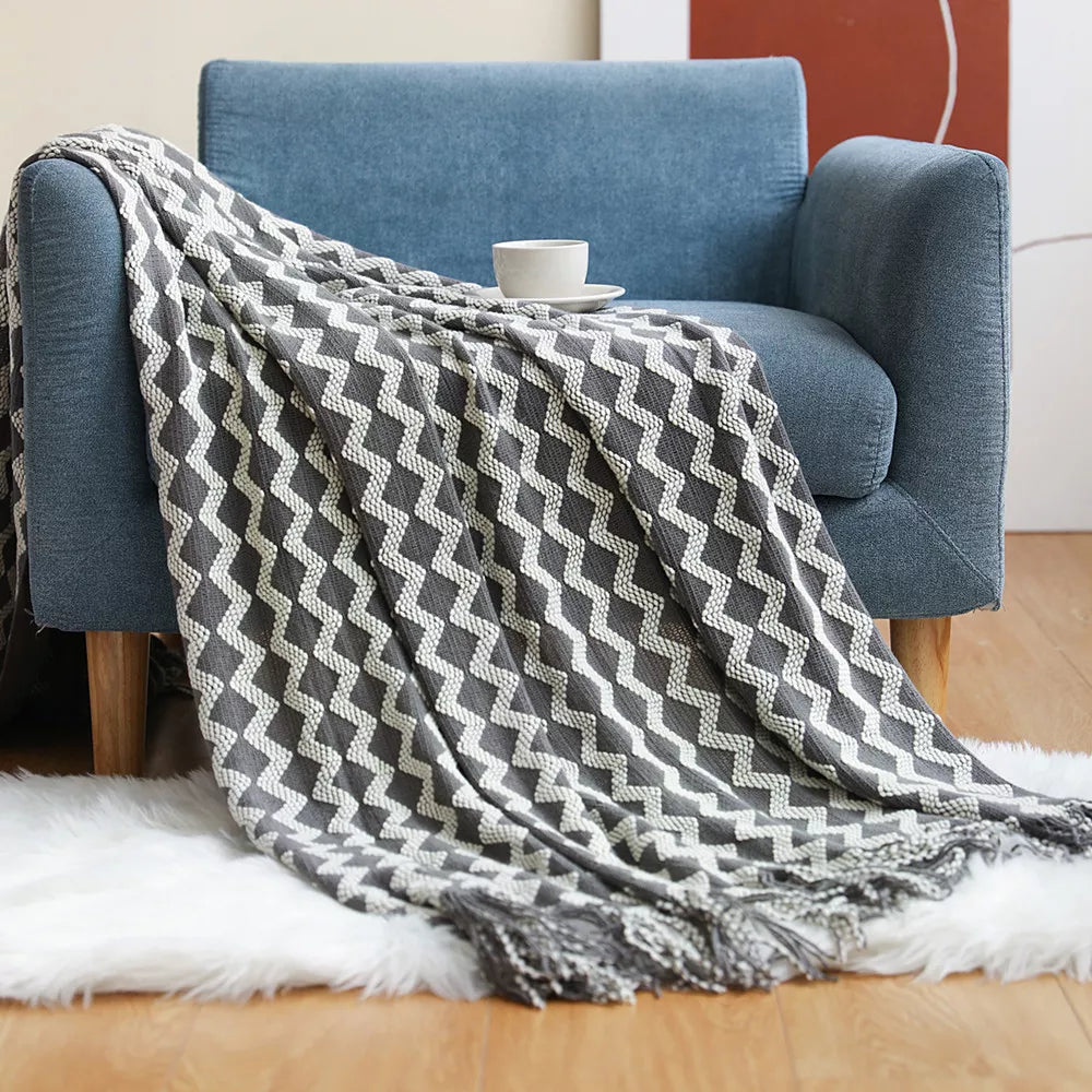Luxury Knit Geometric Throw Blanket