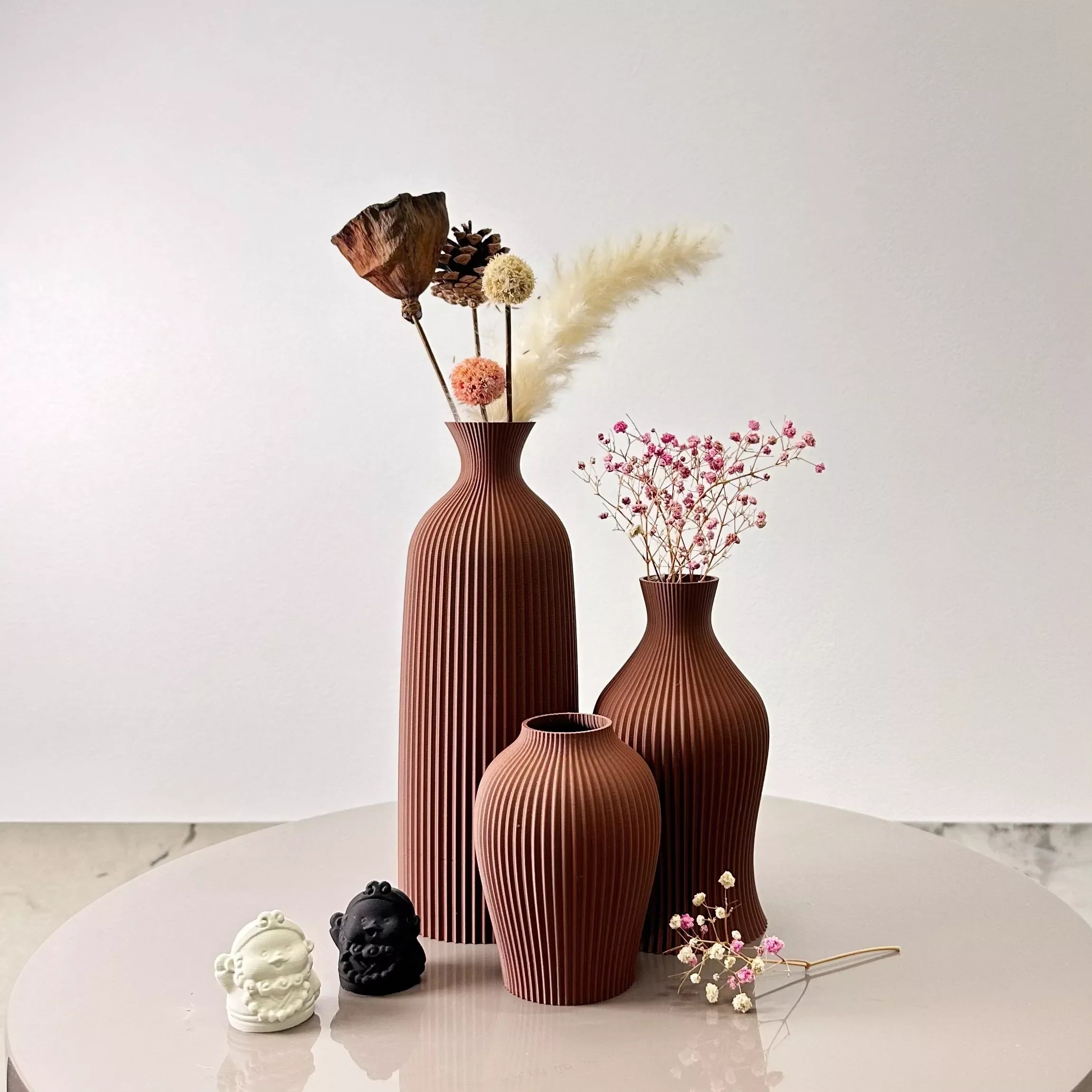 Elegant 3-Piece Set of Decorative Vases for Home and Office Decoration - DSARD