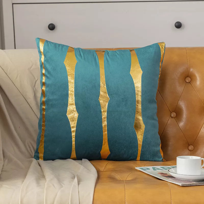 Luxury Gold Velvet Pillow Cover 18×18 – Soft Geometric Decorative Cushion