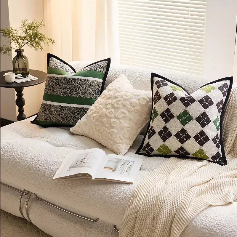 Luxury Plaid Knit Throw Pillow Cover – 18x18in Decorative Cushion Case