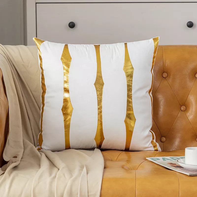 Luxury Gold Velvet Pillow Cover 18×18 – Soft Geometric Decorative Cushion