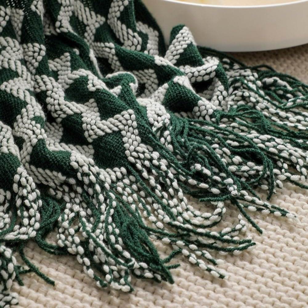 Luxury Knit Geometric Throw Blanket